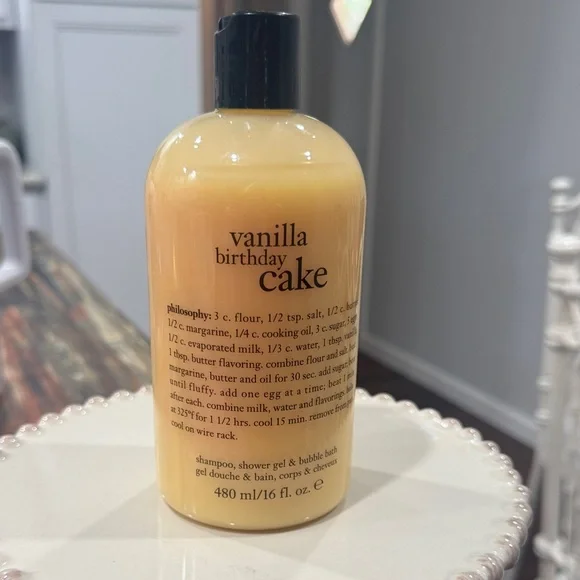 Philosophy Vanilla Birthday Cake shampoo, shower gel, & bubble bath - Picture 2 of 4